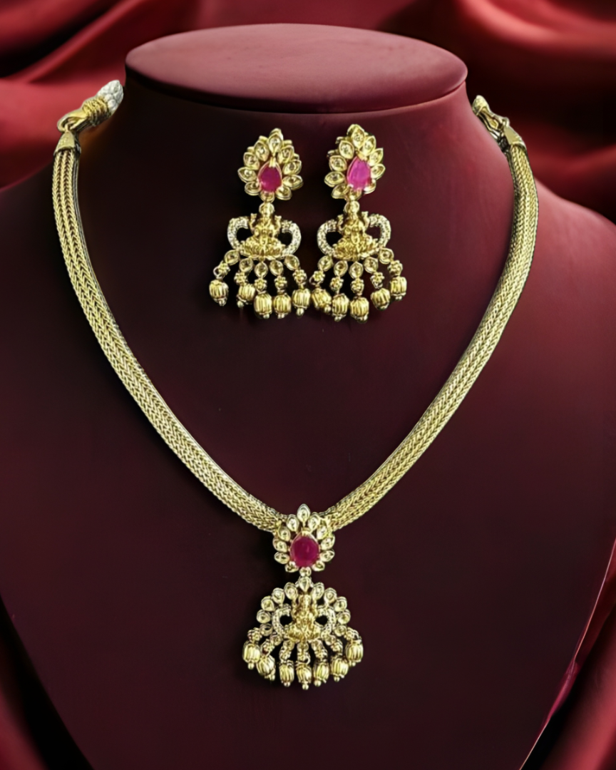 Rani Pink Lekshmi idol Kemp Necklace