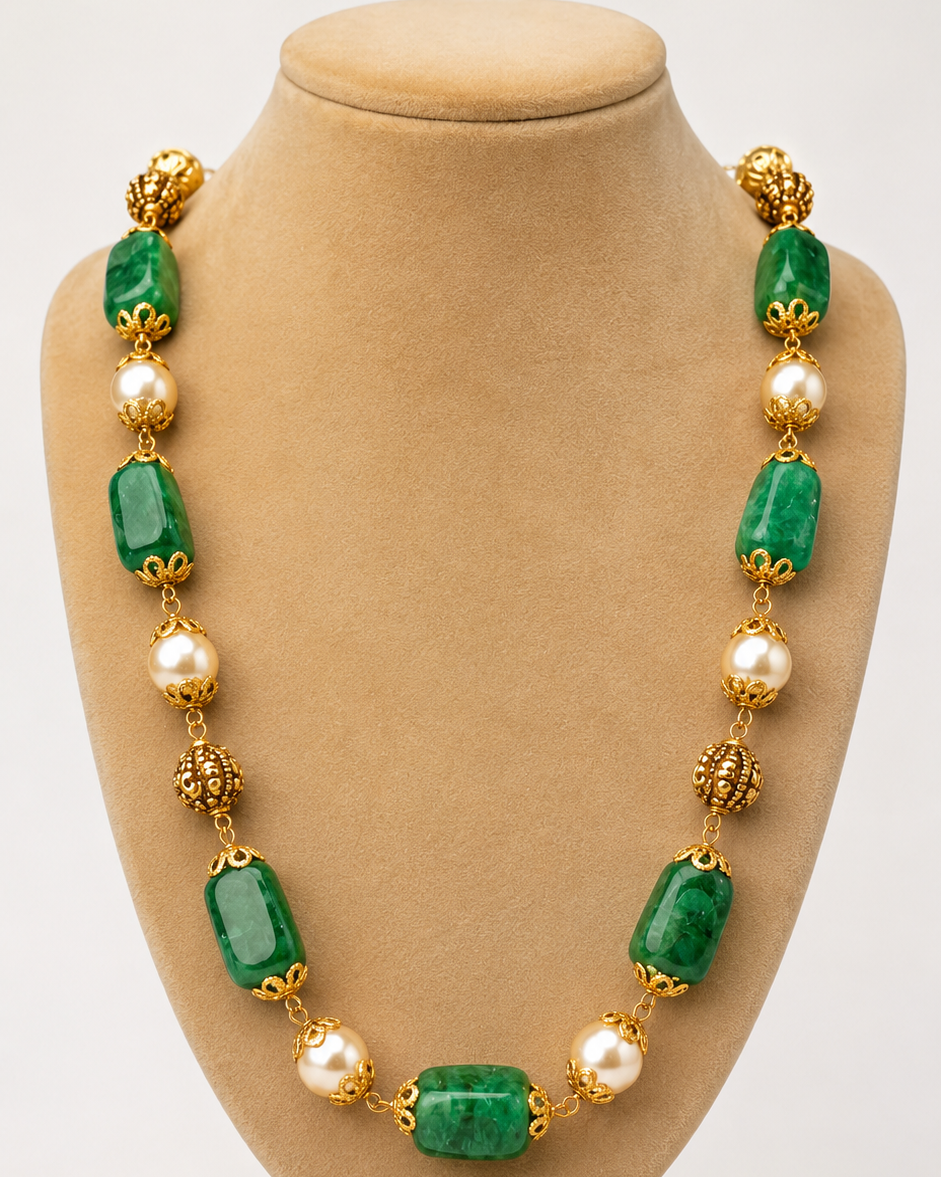 Emerald Green & Pearl Long Necklace