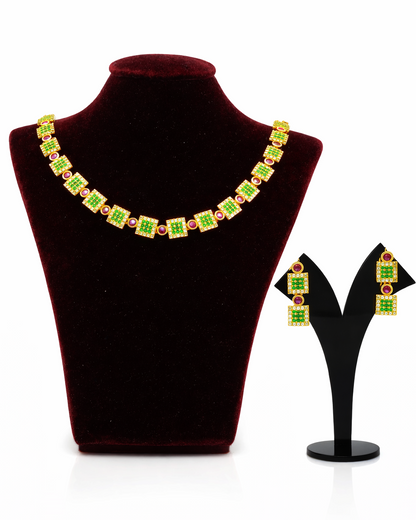 Aalia Antique gold necklace