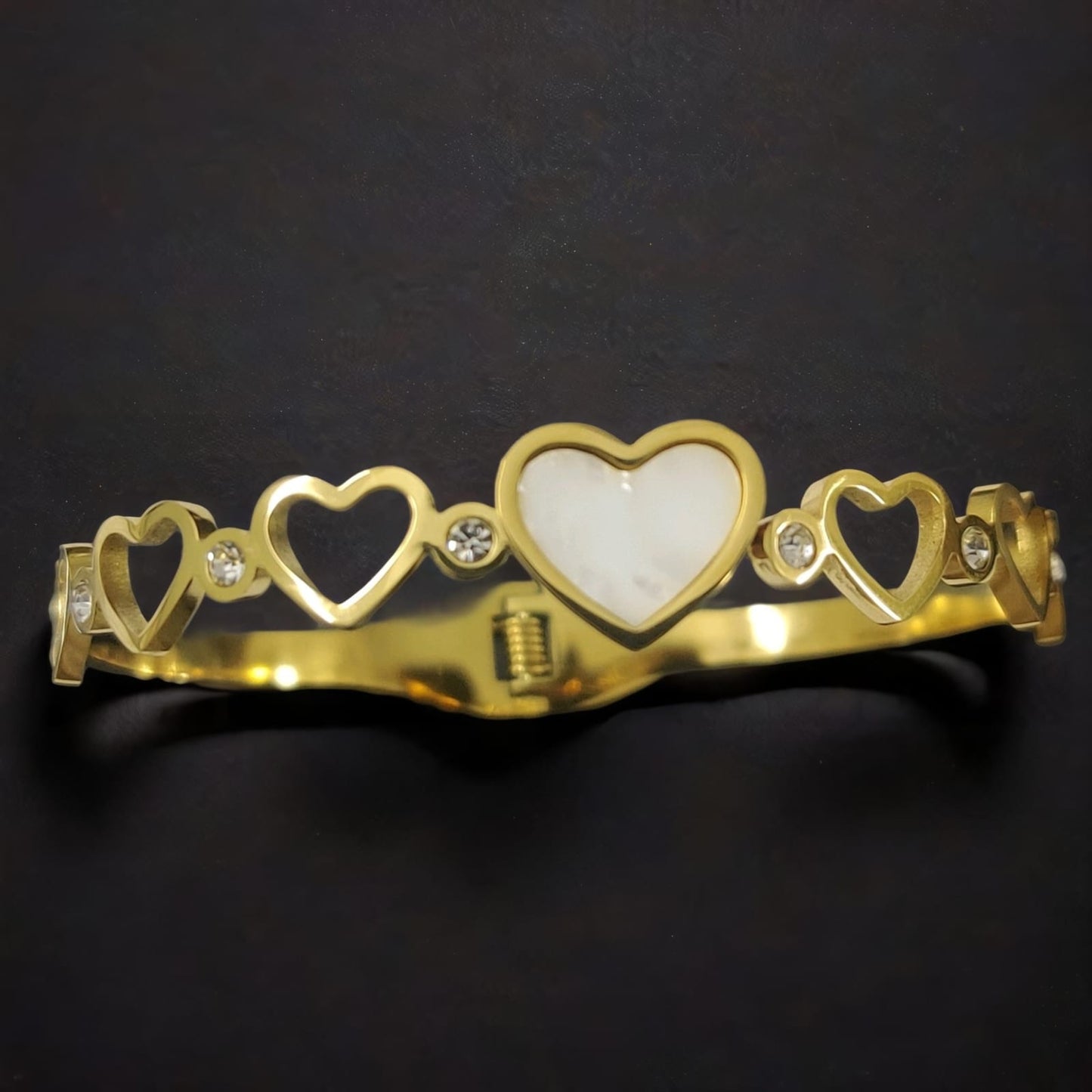 HEART SHAPE MOTHER OF PEARL KADA BRACELET