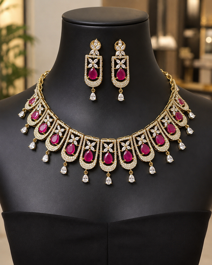 Sonakshi Emerald & White Chocker Necklace