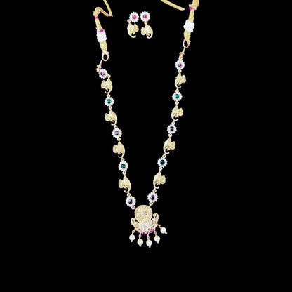 SAHYA ELEPHANT NECKLACE WITH EARRINGS