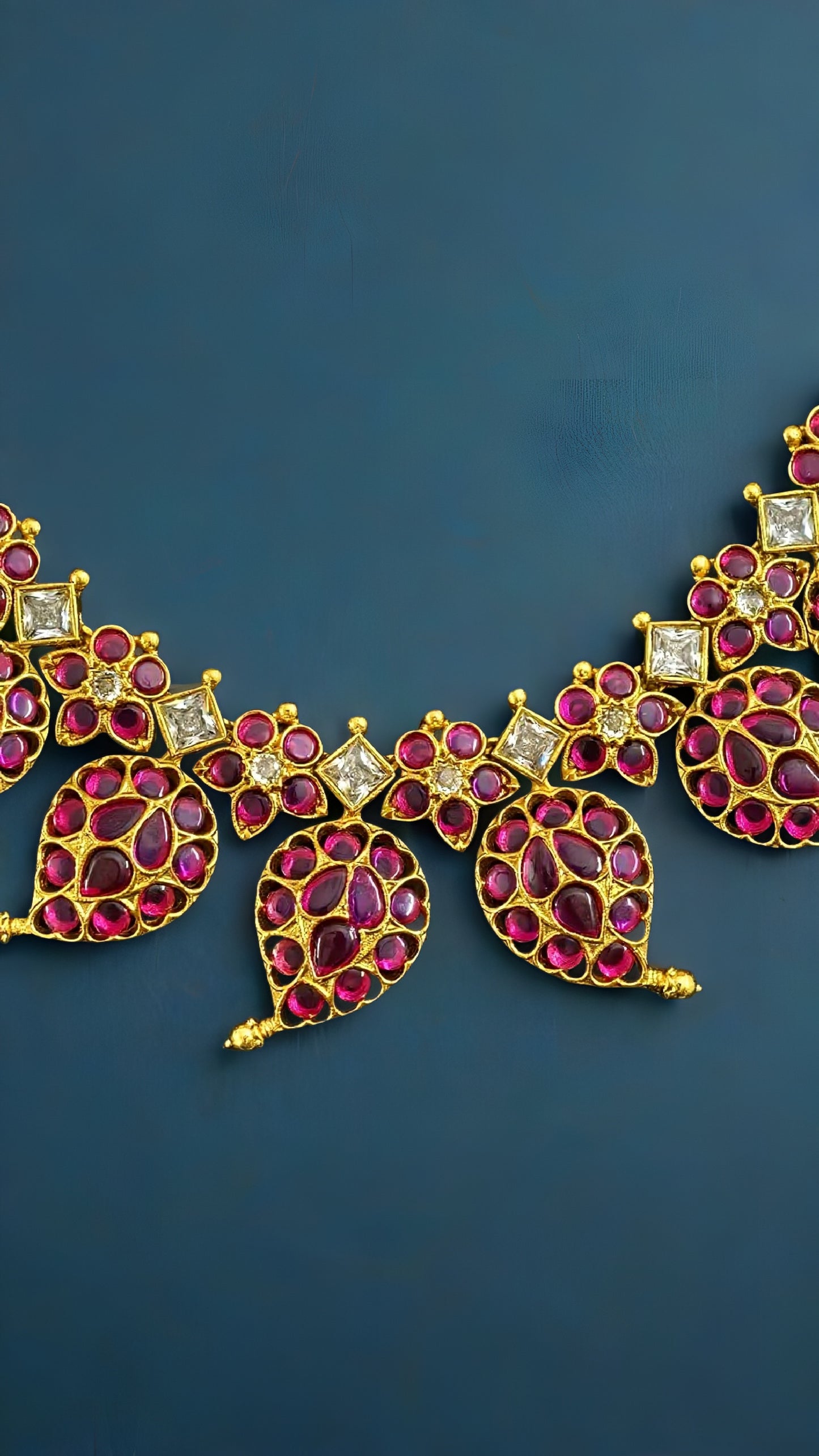 Kemp Mango Manika Necklace