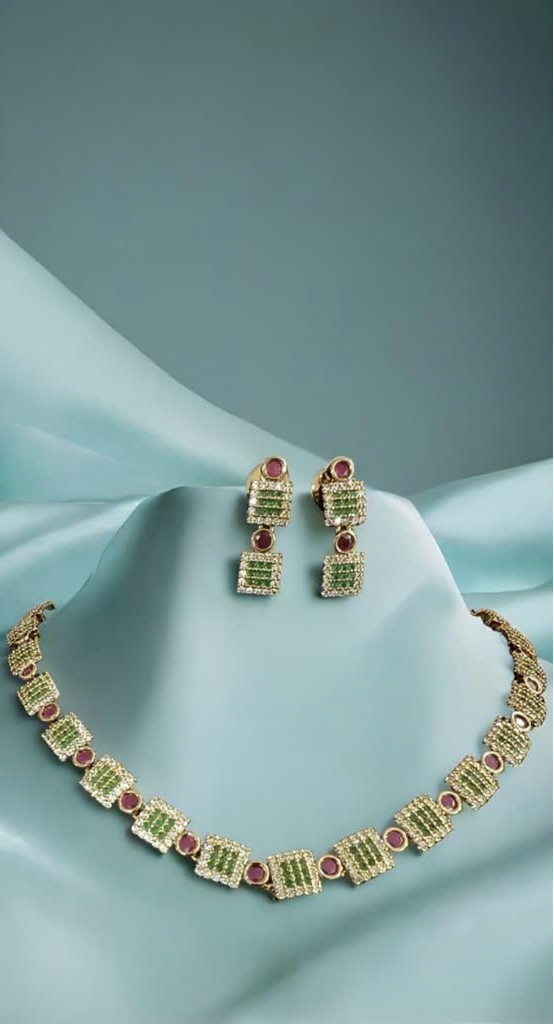 Zyra Square Motif AD Necklace