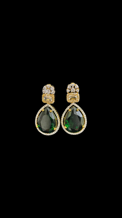 Emili Diamond Victorian Neckpiece set Green Pendant