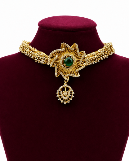 The V-5 Choker Necklace Set