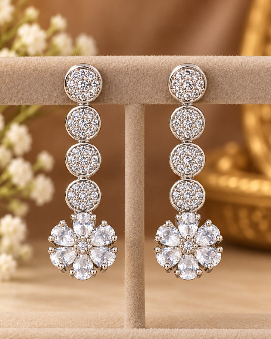 Daisy Sparkle Necklace Set