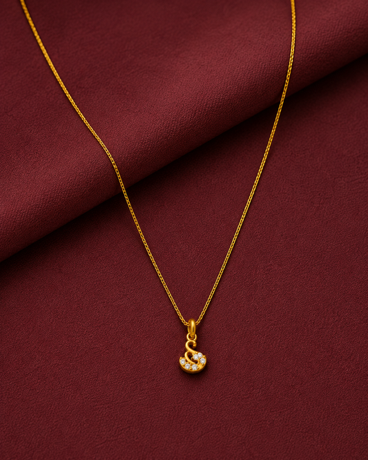 Swan Pendant Chain Necklace