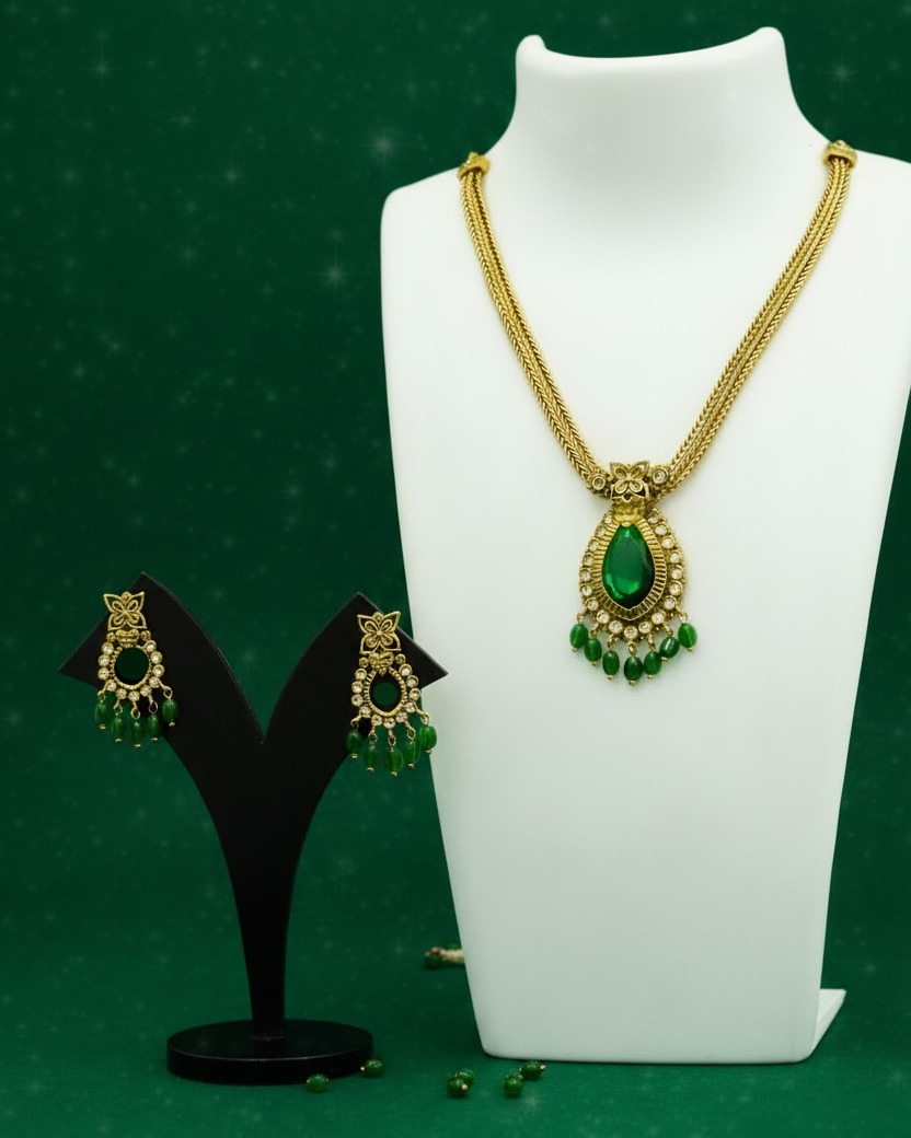 Minerva Emeralddrop Necklace