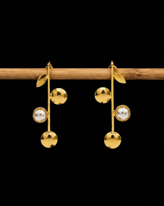 Lunara Pearl Earrings