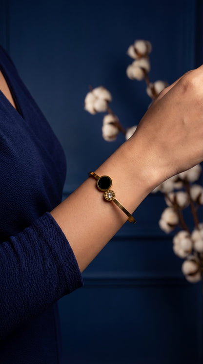 Noir Dial Bracelet