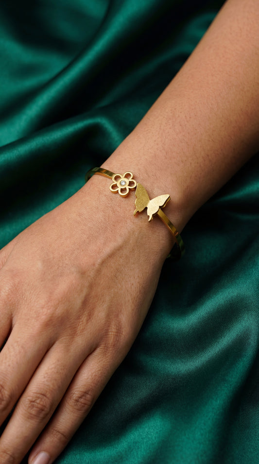 Bloom & Flutter Golden Bracelet