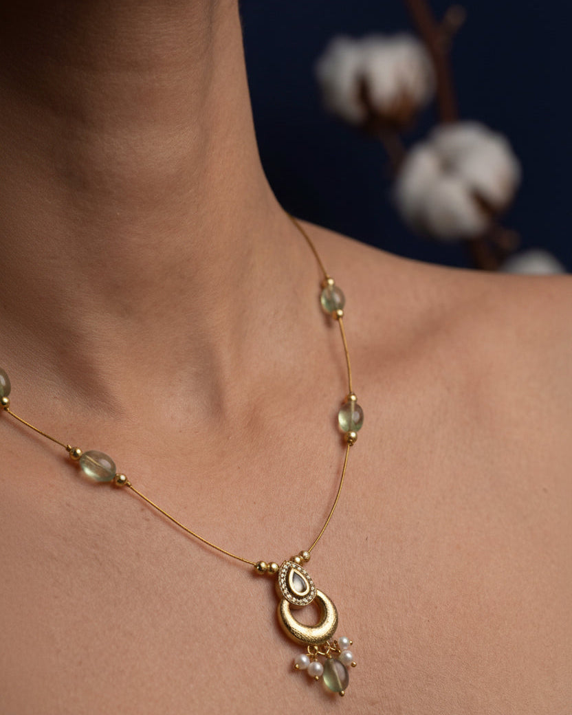 Mint Stone Invisible Necklace