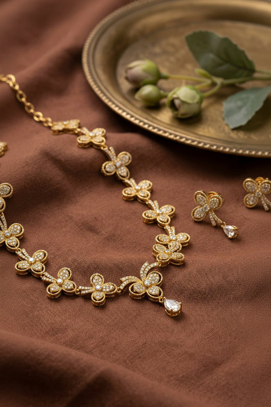 Juli Trendy Fashion Necklace Set